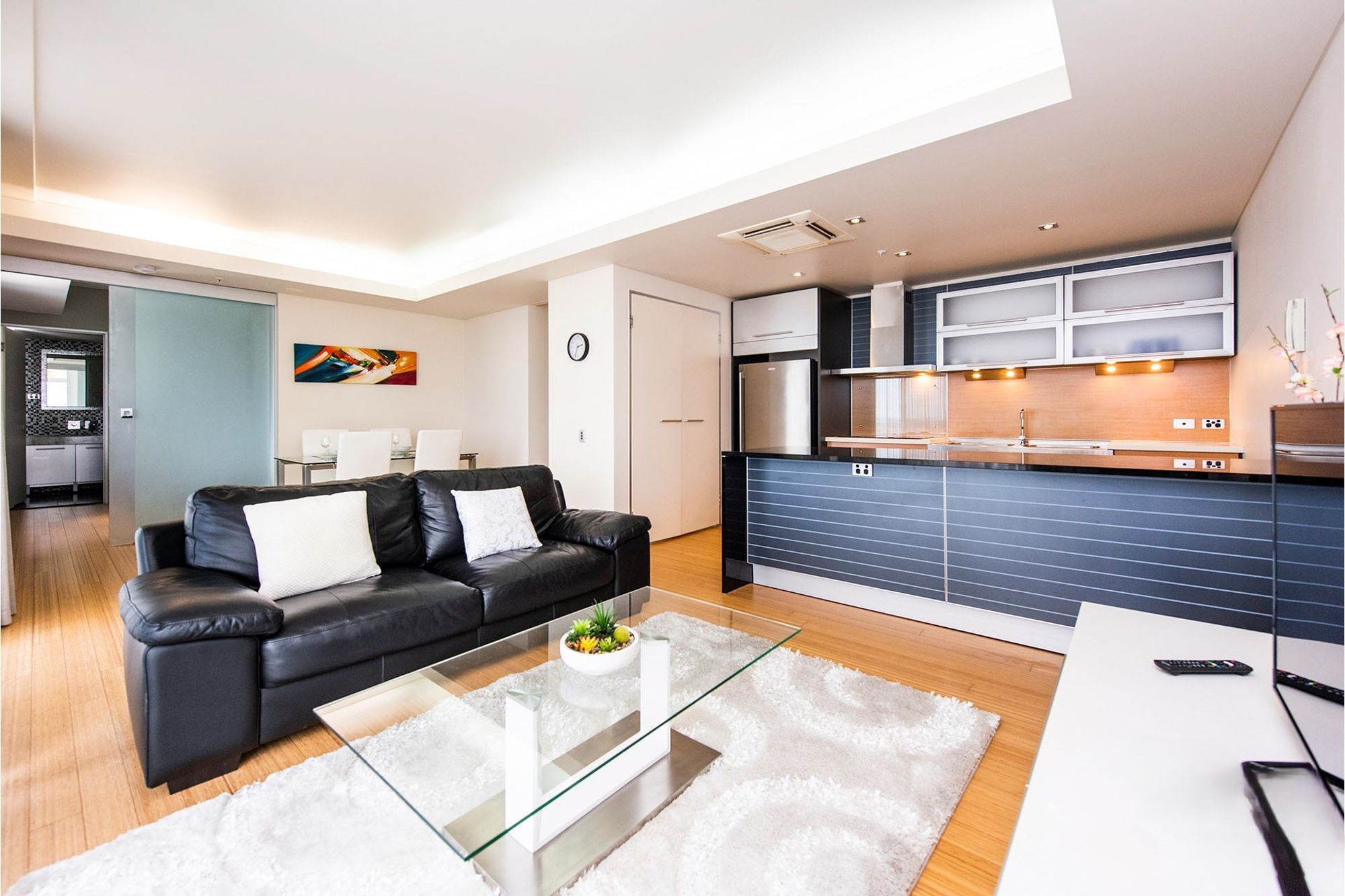 PRESTIGE LIVING IN THE HEART OF PERTH'S CBD - CURRENTLY RENTED $750PW UNTIL END OF OCTOBER 2025
