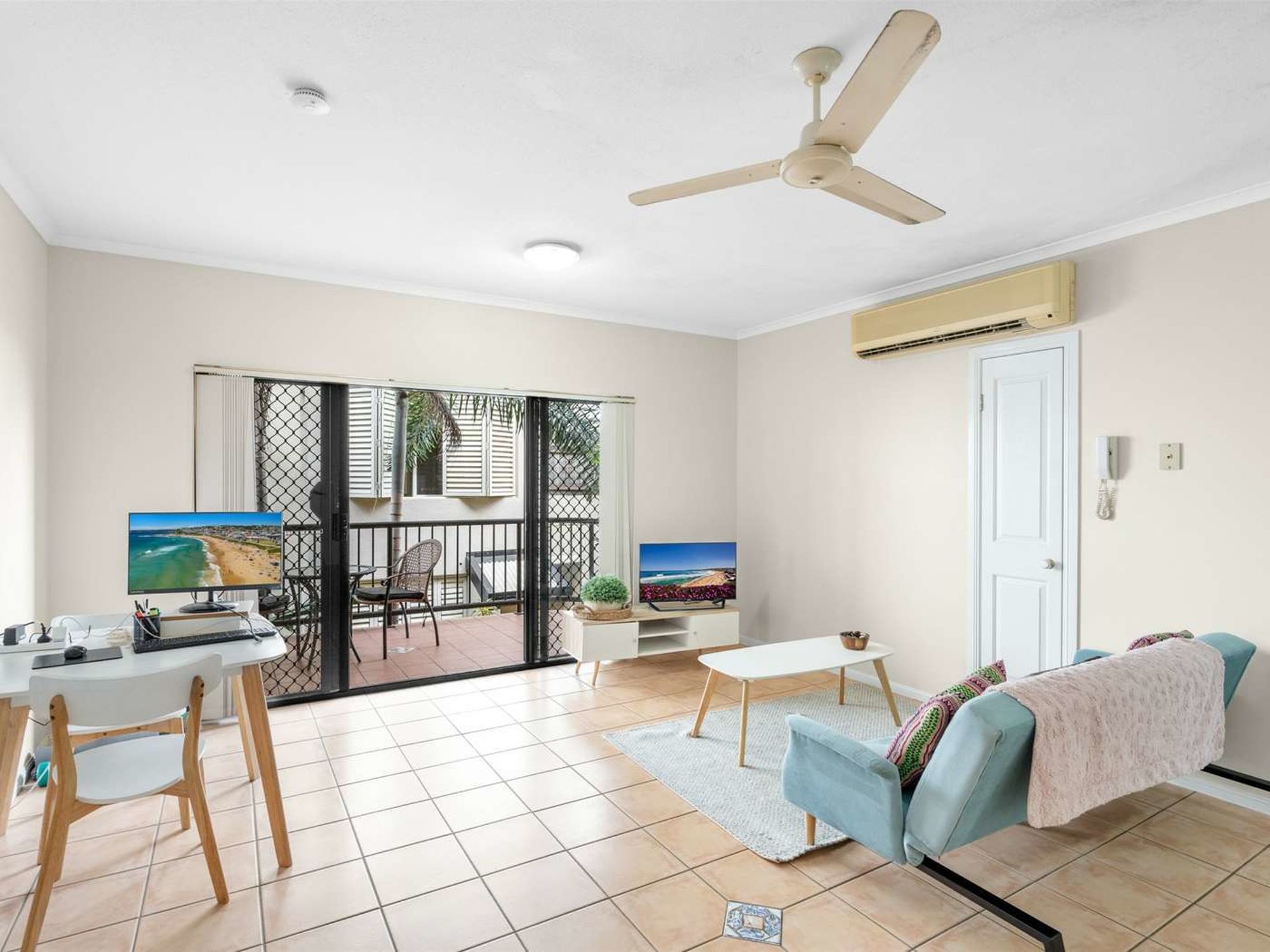 STYLISH 1 BEDROOM APARTMENT IN CAIRNS