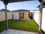 STYLISH 1 BEDROOM GRANNY FLAT - WATER USAGE INCLUDED