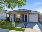 EFFORTLESS FAMILY LIVING IN THE HEART OF JORDAN SPRINGS