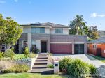 MODERN BUILD OFFERING LUXURY & LIFESTYLE