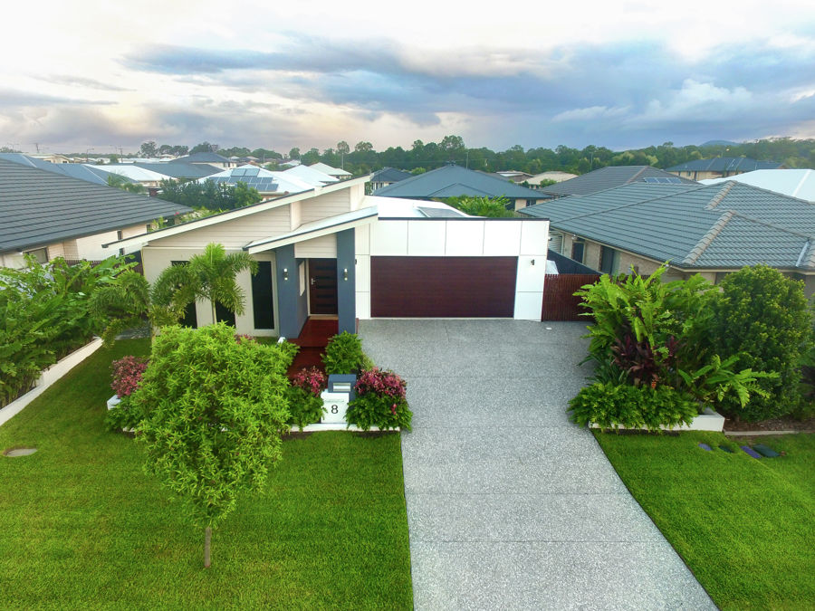 Property For Sale in Pimpama