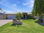 EXPANSIVE FAMILY LIVING WITH SPACE TO ENTERTAIN