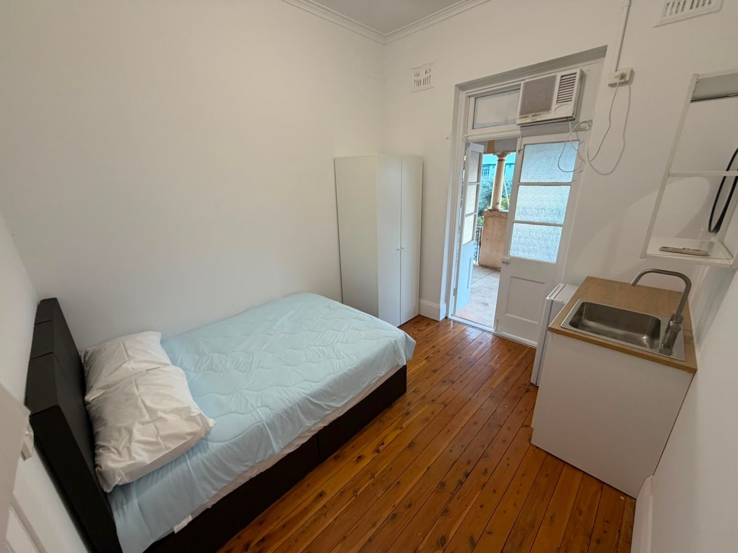 STUDIO APARTMENT FOR SHORT TERM OR LONG TERM RENT
