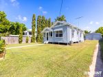 CHARMING COTTAGE WITH BIG BLOCK & SHED!