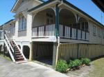 LARGE UNIT - HALF A HOUSE!