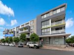 HIGH EXPOSURE | VERSATILE COMMERCIAL SPACE