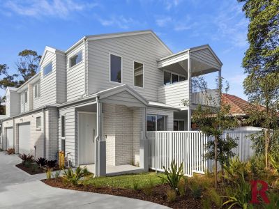 BRAND-NEW LUXURY TOWNHOUSE