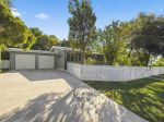 RENOVATED, PRIVATE AND PERFECTLY POSITIONED
