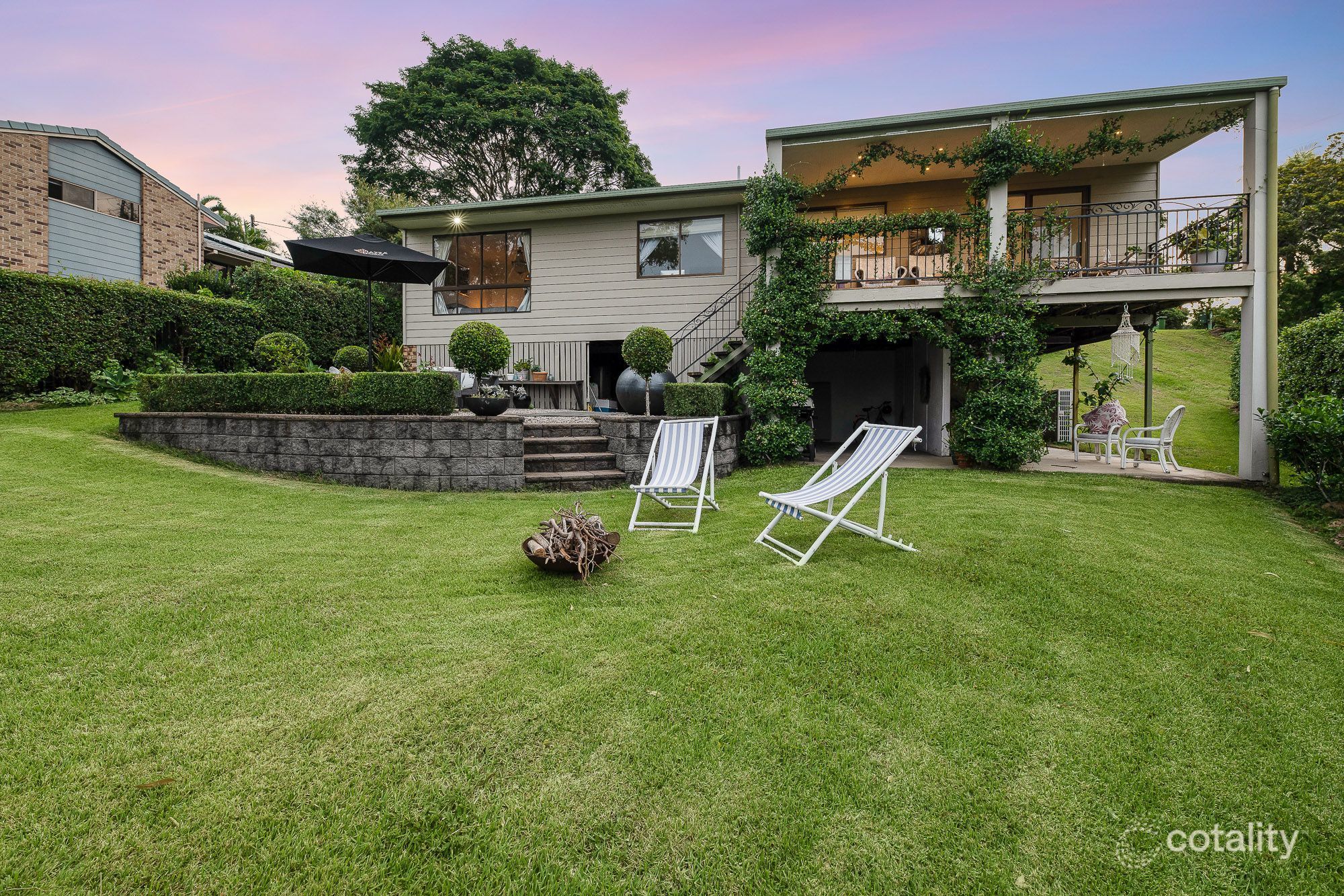 IMMACULATE ELEVATED HOME WITH VIEWS, SPACE & PREMIUM FINISHES