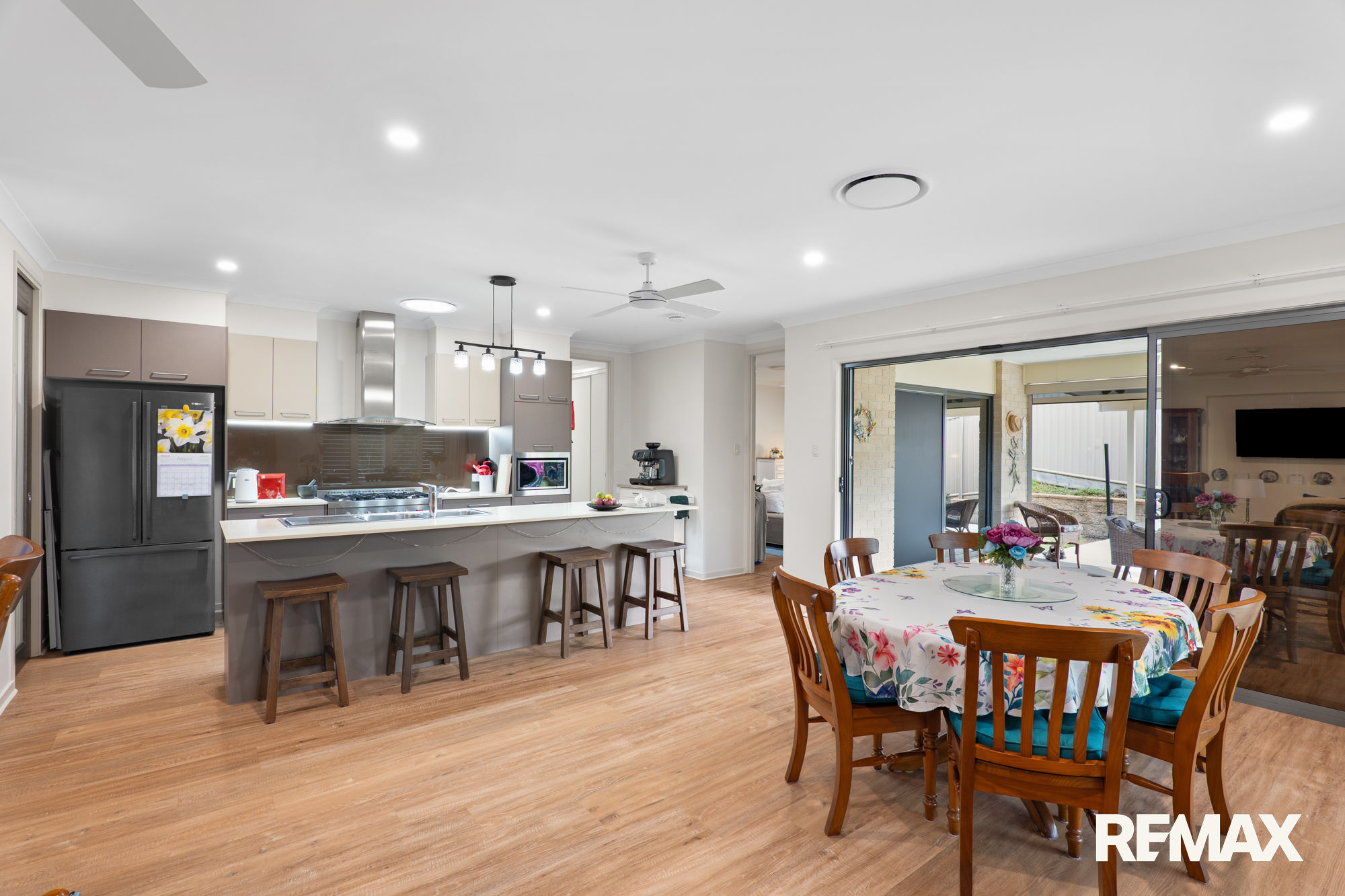OUTSTANDING BURNSIDE FAMILY HOME
