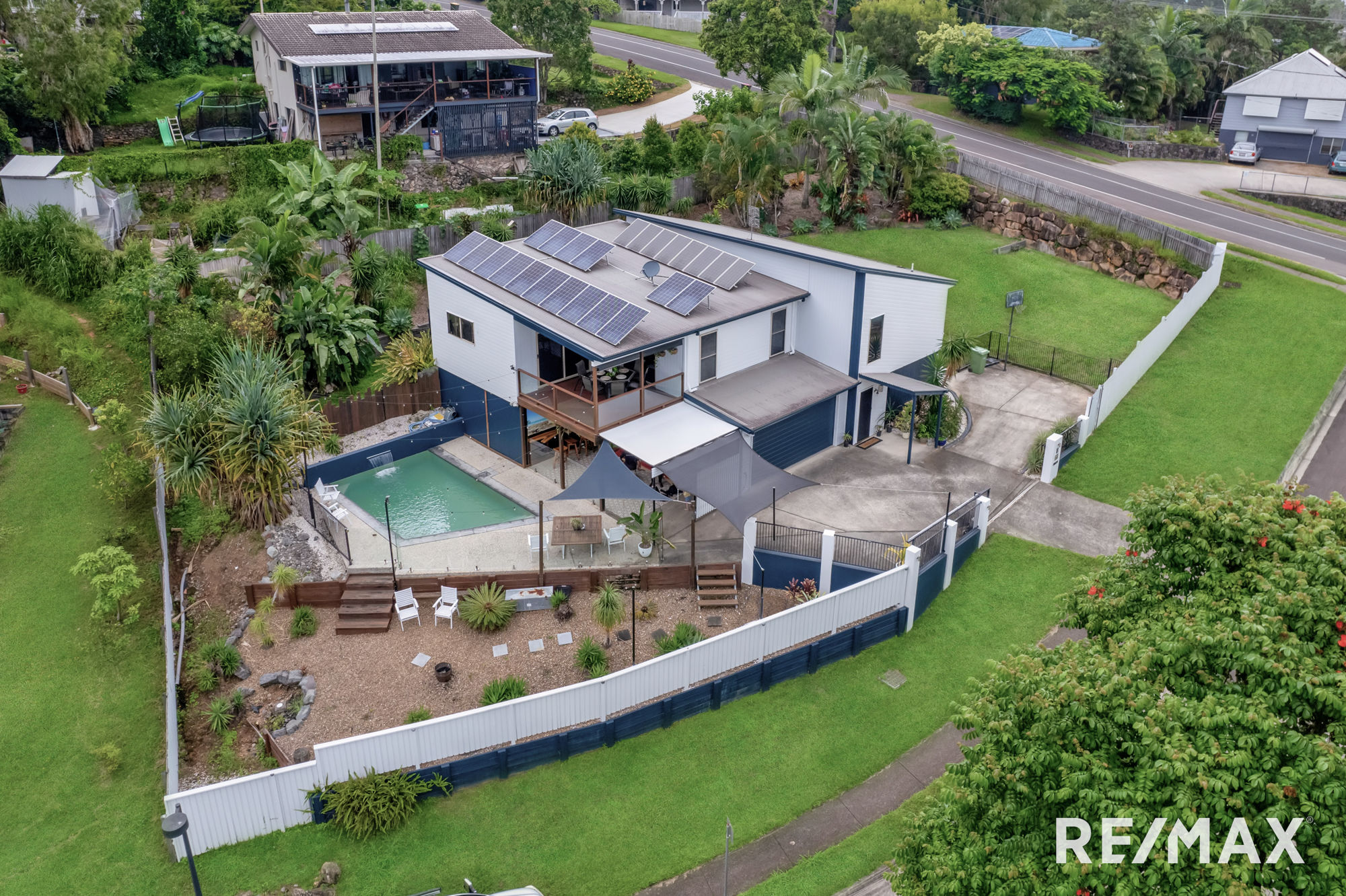 DISCOVER SPACE, SERENITY AND EFFORTLESS FAMILY LIVING