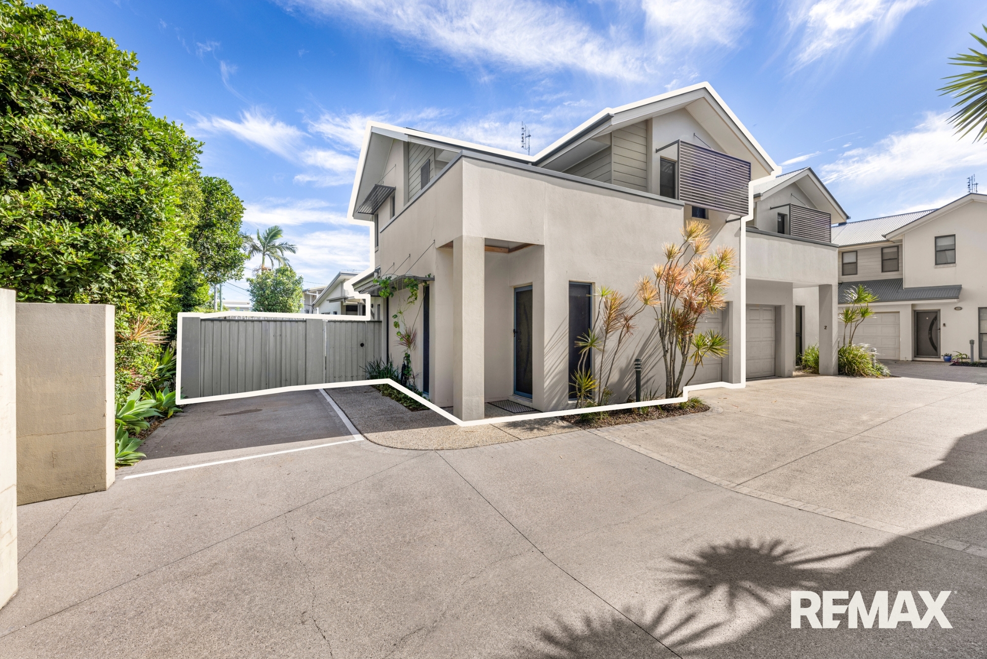 external-townhouse-1-236-238-broadwater-ave-marooc