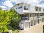 LUXURY FULLY FURNISHED 3-BEDROOM TOWNHOUSE