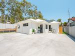 NO UTILITY BILL? NO WORRIES! ALL-INCLUSIVE ONE BEDROOM APARTMENT IN THE HEART OF WEST GLADSTONE