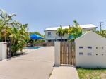 FANTASTIC CENTRAL LOCATION CLOSE TO THE BEACH AND SHOPS!