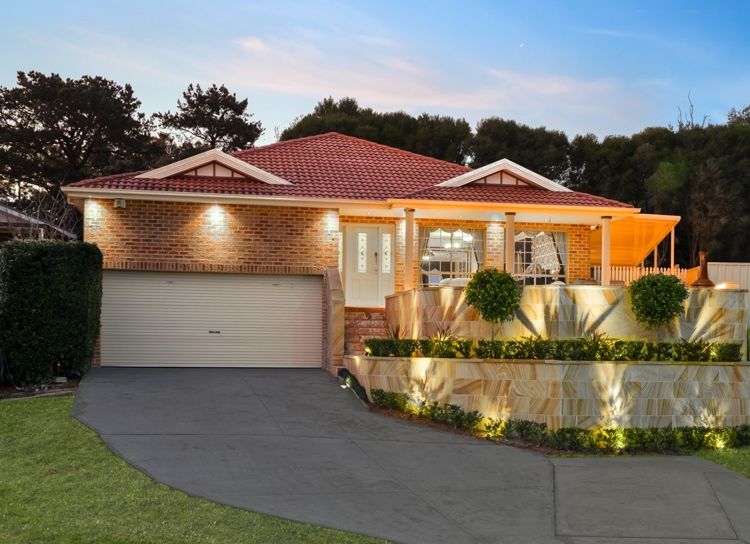 EXCLUSIVE LIVING WITH PANORAMIC VIEWS IN ST HELENS PARK !!!