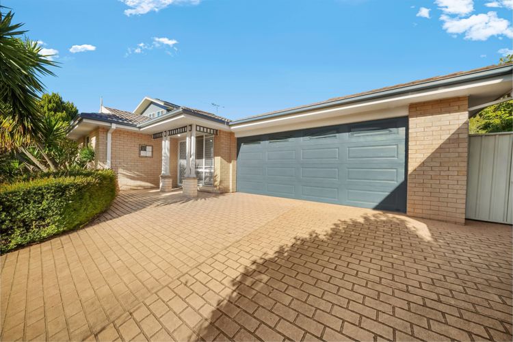 COMFORTABLE FAMILY LIVING IN THE HEART OF BLAIR ATHOL !!!