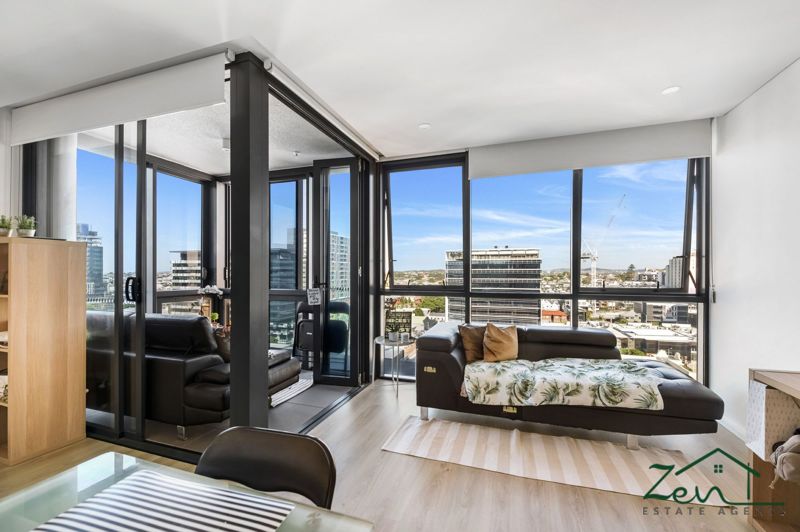 GREAT LOCATION! - PERFECT FOR INVESTMENT.....