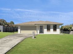 LOW MAINTENANCE HOUSE CLOSE TO TOWN!
