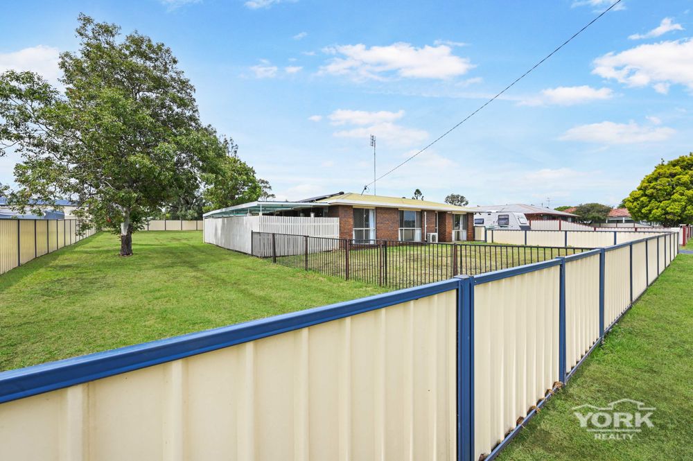 FRESHLY UPDATED & PACKED WITH EXTRAS - 1,827M2 IN WESTBROOK