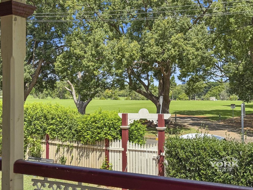 TIMELESS ELEGANCE OPPOSITE QUEENS PARK - A RARE EAST TOOWOOMBA OPPORTUNITY