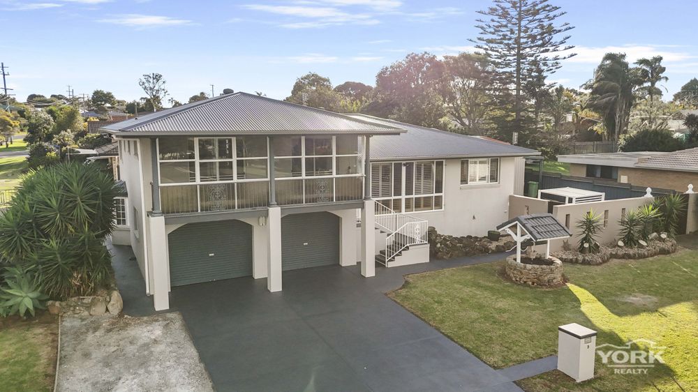 ULTIMATE FAMILY HOME  - MUST SEE