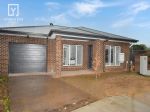 NEW TOWNHOUSES IN COURT LOCATION