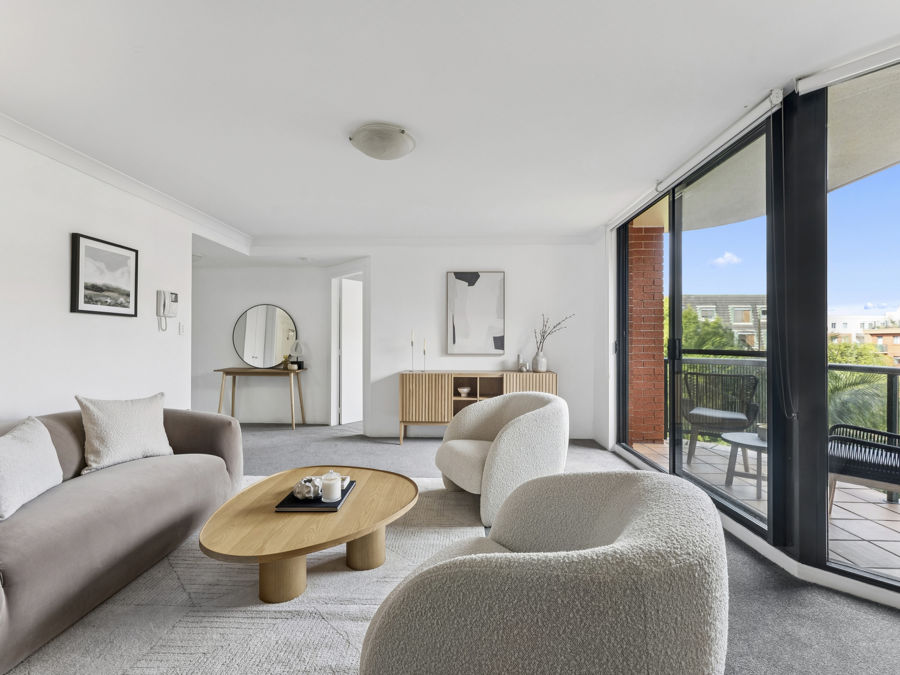 OVERSIZED ONE-BEDROOM APARTMENT IN SYDNEY PAK VILLAGE