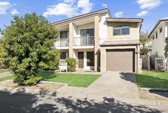 STUNNING, SPACIOUS & MODERN FRESHLY RENOVATED TOWNHOUSE WITH SOLAR IN CALAMVALE - JUST MOVE IN!