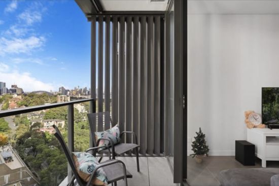 MIRVAC STUDIO APARTMENT