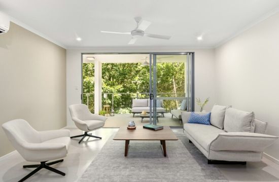 COASTAL LIVING IN MODERN SECURE COMPLEX, 50 METRES FROM CORAL SEA $599,000