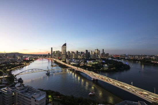 BRISBANE BEST RIVER & CITY VIEWS - ARIA ST JUIEN