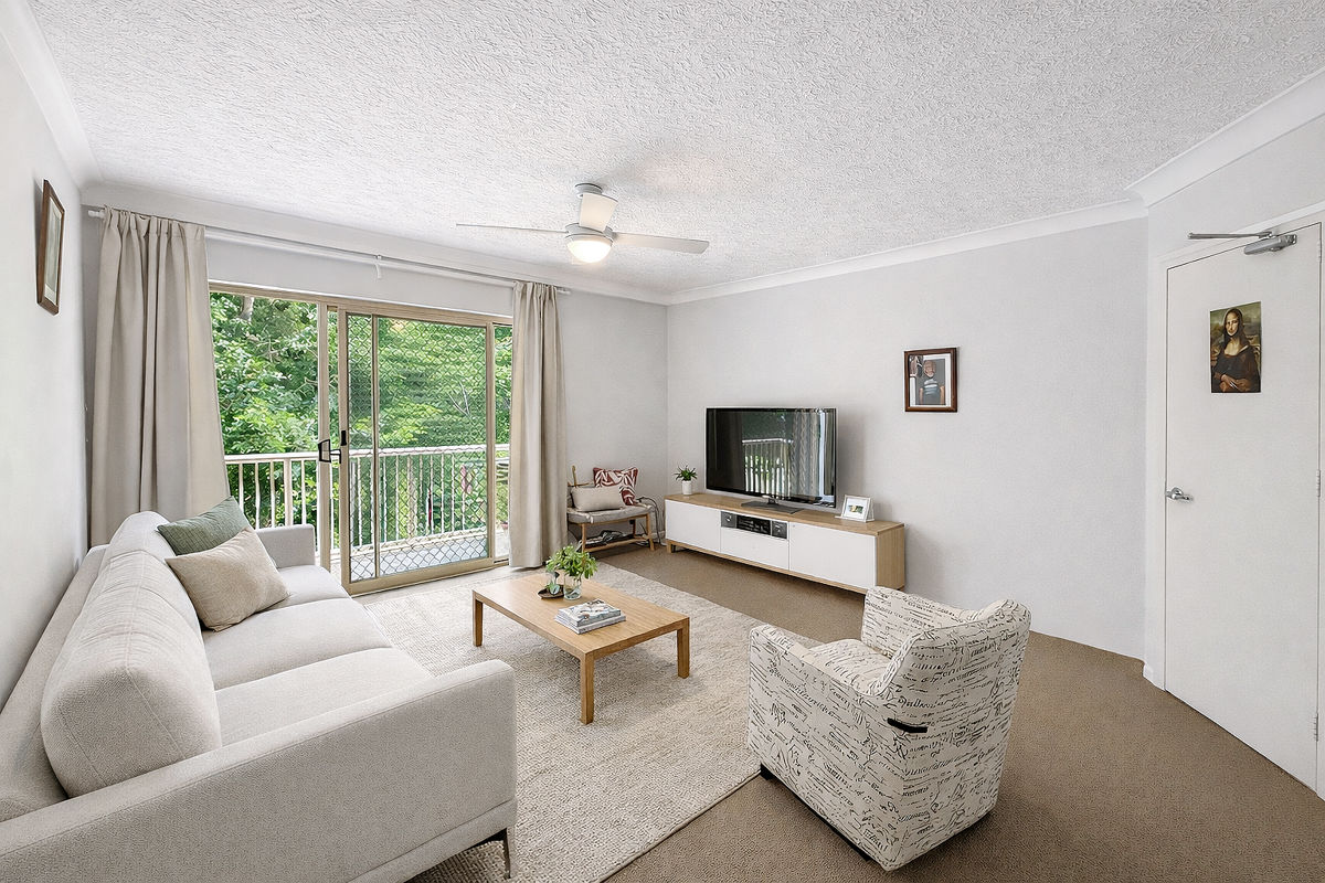 TRANQUIL HILLSIDE LIVING IN SOUGHT-AFTER TUGUN