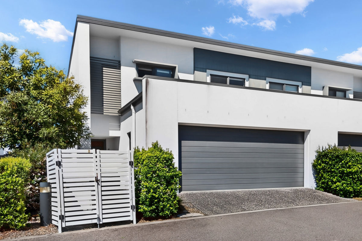 MODERN DOUBLE-STOREY TOWNHOUSE IN PRIME CALAMVALE LOCATION