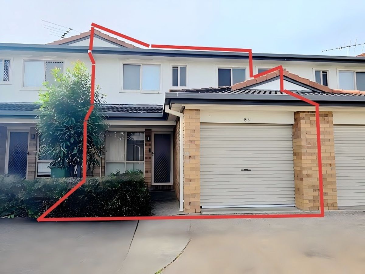 EXCEPTIONAL 2-BEDROOM UNIT WITH INCREDIBLE OUTDOOR SPACE & ECO-FRIENDLY FEATURES