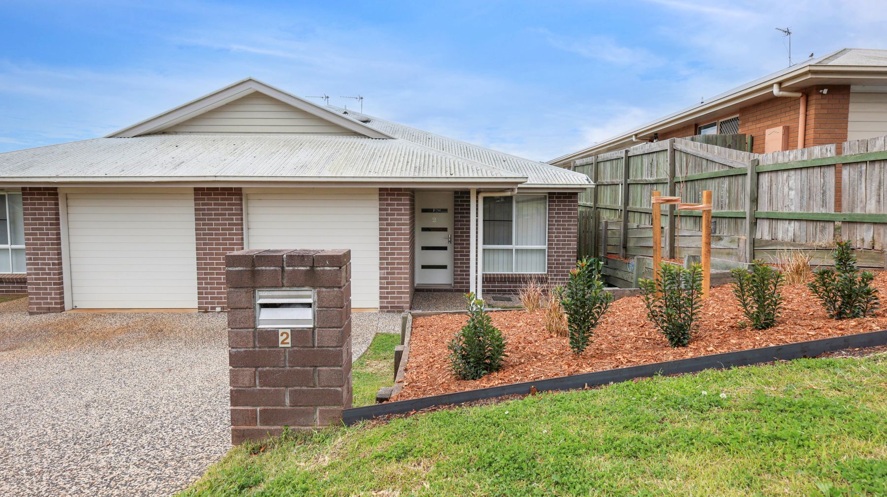 SOLD: THE JACQUI WALKER SELLS TEAM DECLARES A SENSATIONAL RESULT ON HALF-DUPLEX UNIT 2.