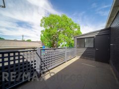 LOW-MAINTENANCE TWO-BEDROOM UNIT IN THE HEART OF TOOWOOMBA CBD