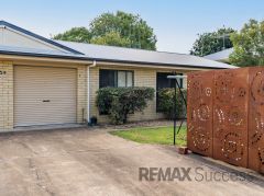 WELL-PRESENTED LOWSET BRICK UNIT IN QUIET CUL-DE-SAC