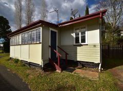 Property in Newtown - $195 Weekly
