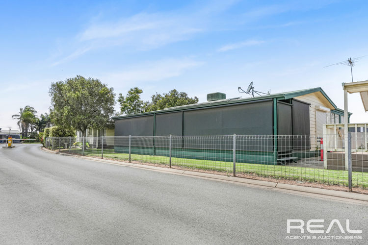 23 GUMNUT CIRCLE, THE PALMS RESIDENTIAL PARK