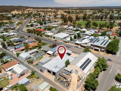 COMMERCIAL OPPORTUNITY - A RARITY!