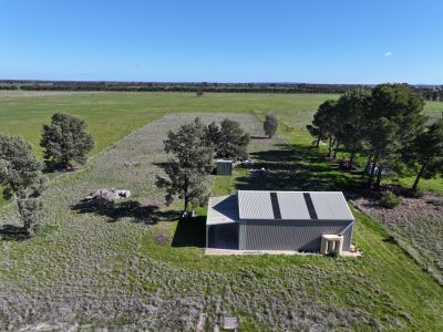 BUILD THE DREAM COUNTRY RETREAT