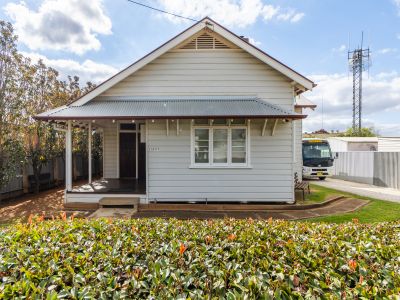 SCHOOL BUS RUN & RESIDENCE