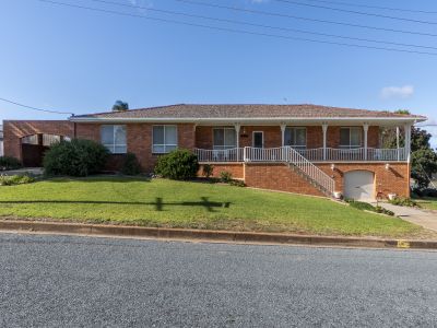 DOUBLE-BLOCK WITH VERSATILE LIVING