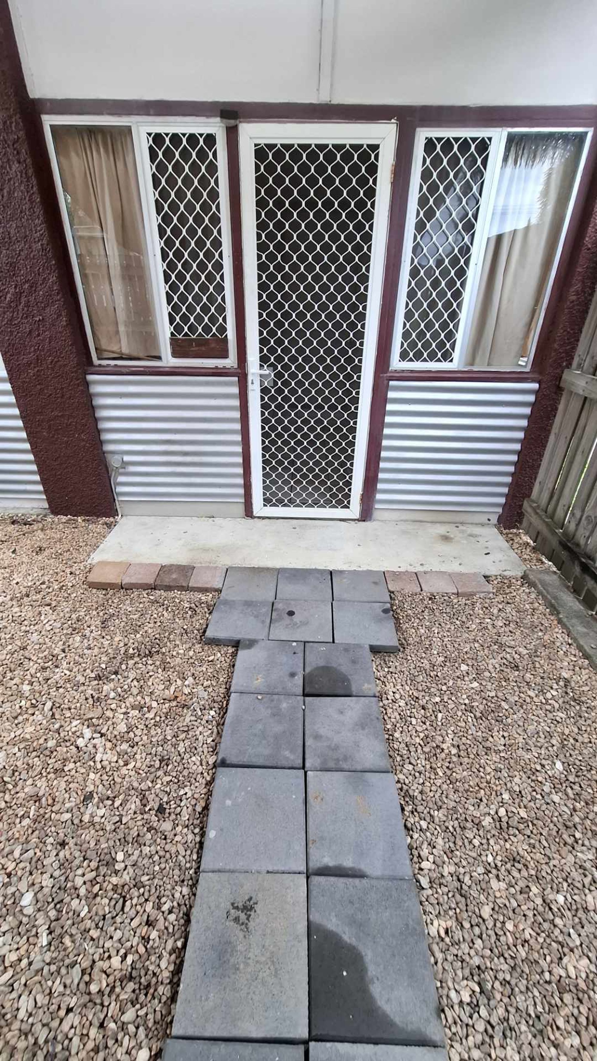 1 BEDROOM UNIT CLOSE TO THE GOOSEPONDS