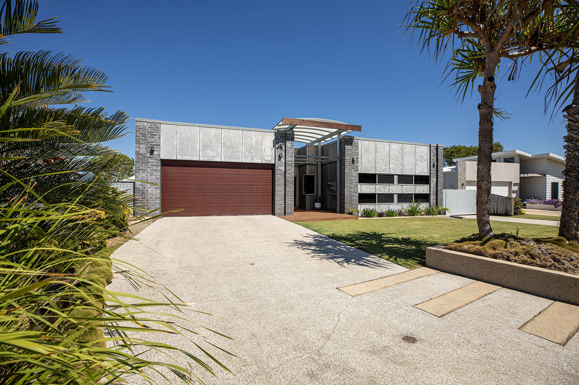 PRESTIGE LIVING IN MACKAY'S MOST SOUGHT-AFTER ESTATE