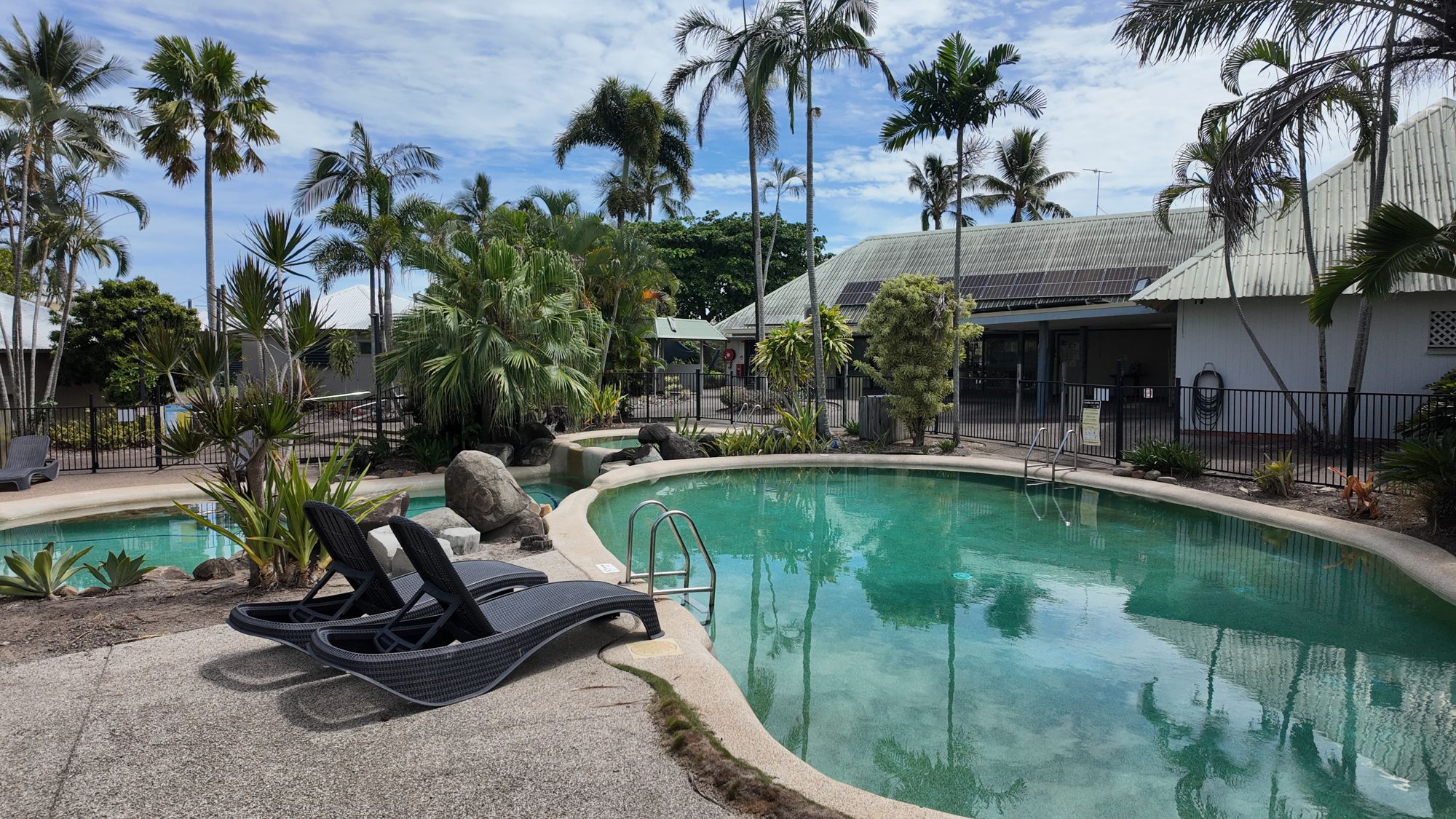 COASTAL BUNGALOW AWAITS