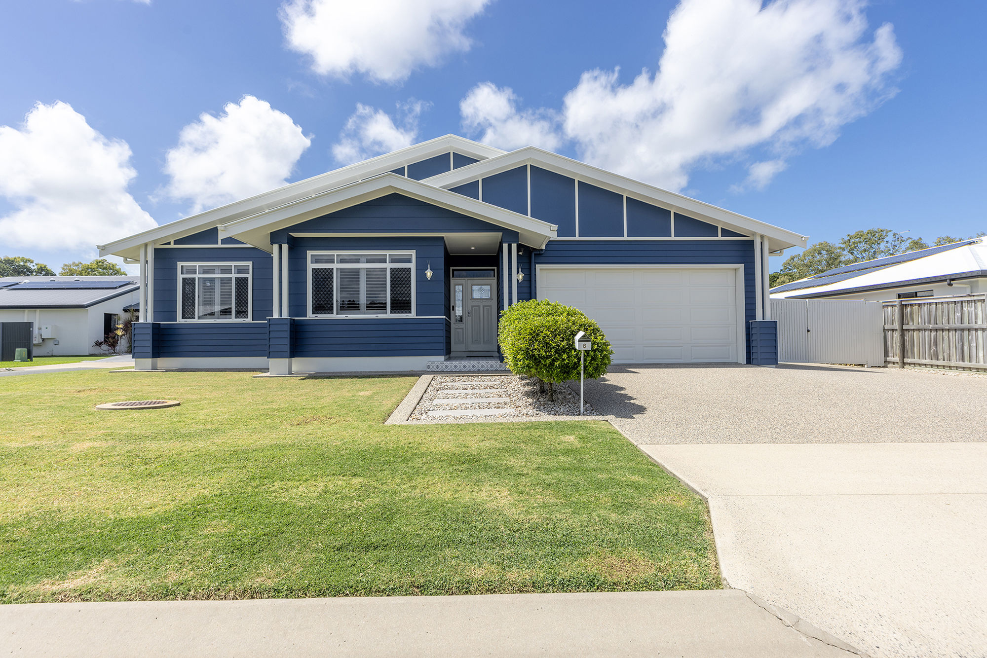 A HOME THAT MAKES A STATEMENT - INSIDE AND OUT