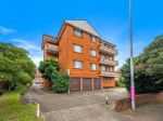 SUNNY TOP FLOOR POSITION AT THE REAR OF THE COMPLEX  - OPEN TO VIEW SATURDAY 11.45-12.15PM